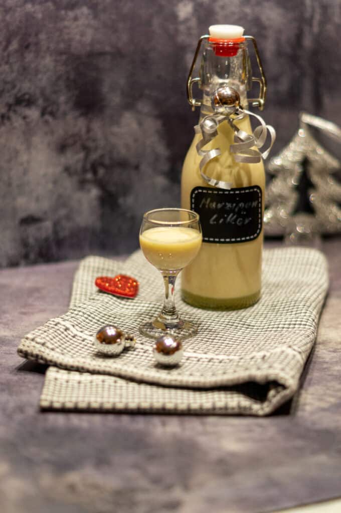 Marzipan-Likör aus dem Thermomix® • will-mixen.de