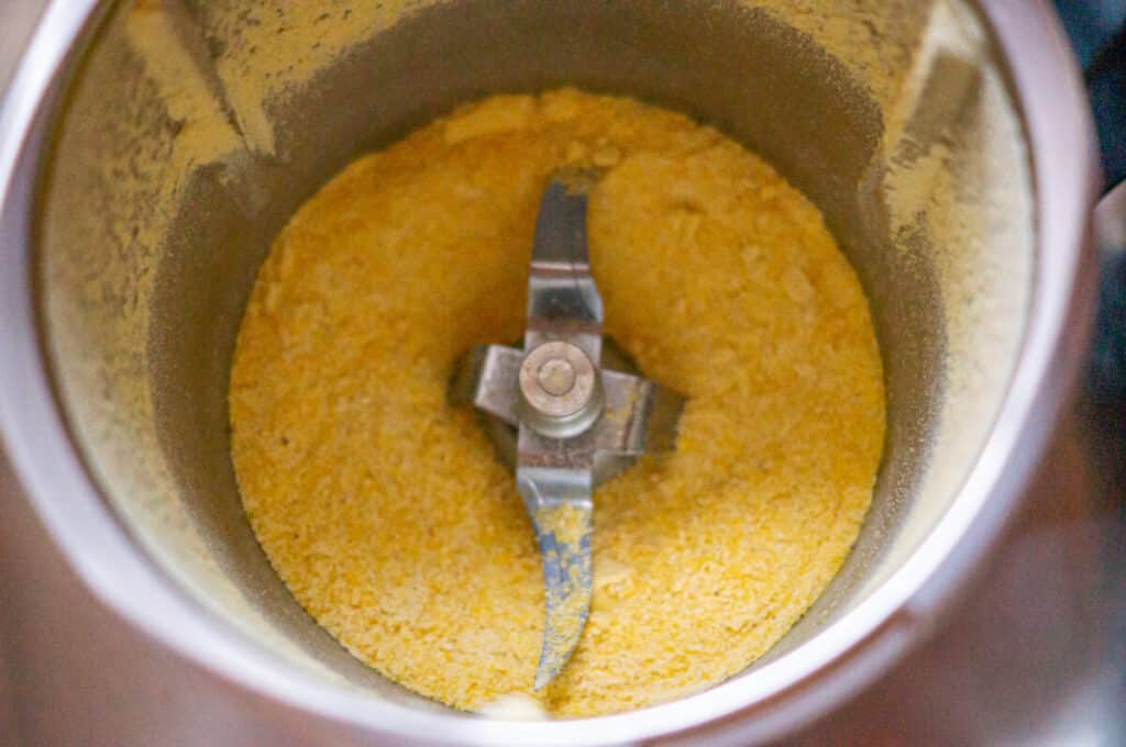 Mais mahlen Thermomix®: 200 g, 2 Min, Maismehl für Polenta 6 gemahlener mais im mixtopf des thermomix