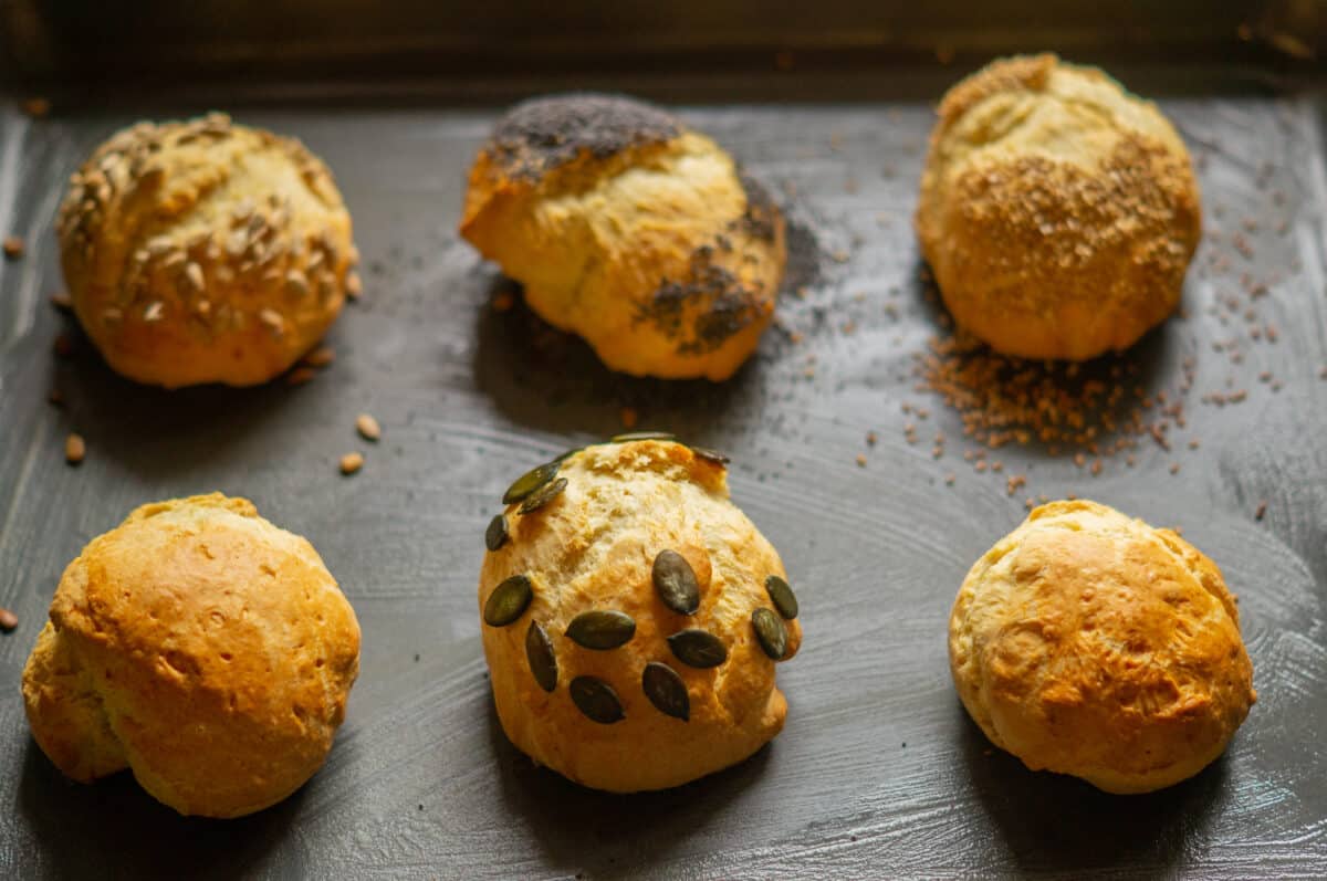 Gebackene Joghurtbrötchen