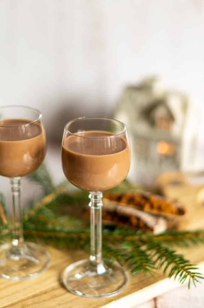 Lebkuchen-Likör ist das perfekte selbst gemixte Geschenk