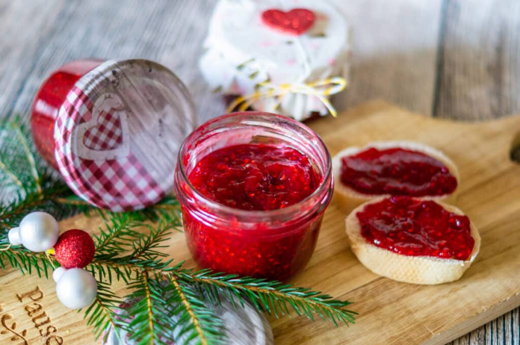 Weihnachts-Konfitüre Thermomix®: 1 kg Himbeeren, 35 Min 1 Weihnachts-Konfitüre aus dem Thermomix®