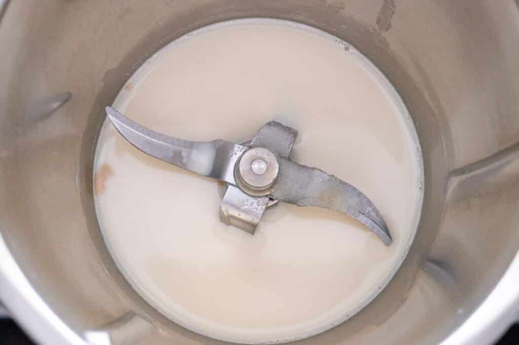 Ofenberliner mit 3 Füllungen aus dem Thermomix® 9 hefe milch zucker salz aufloesen thermomix