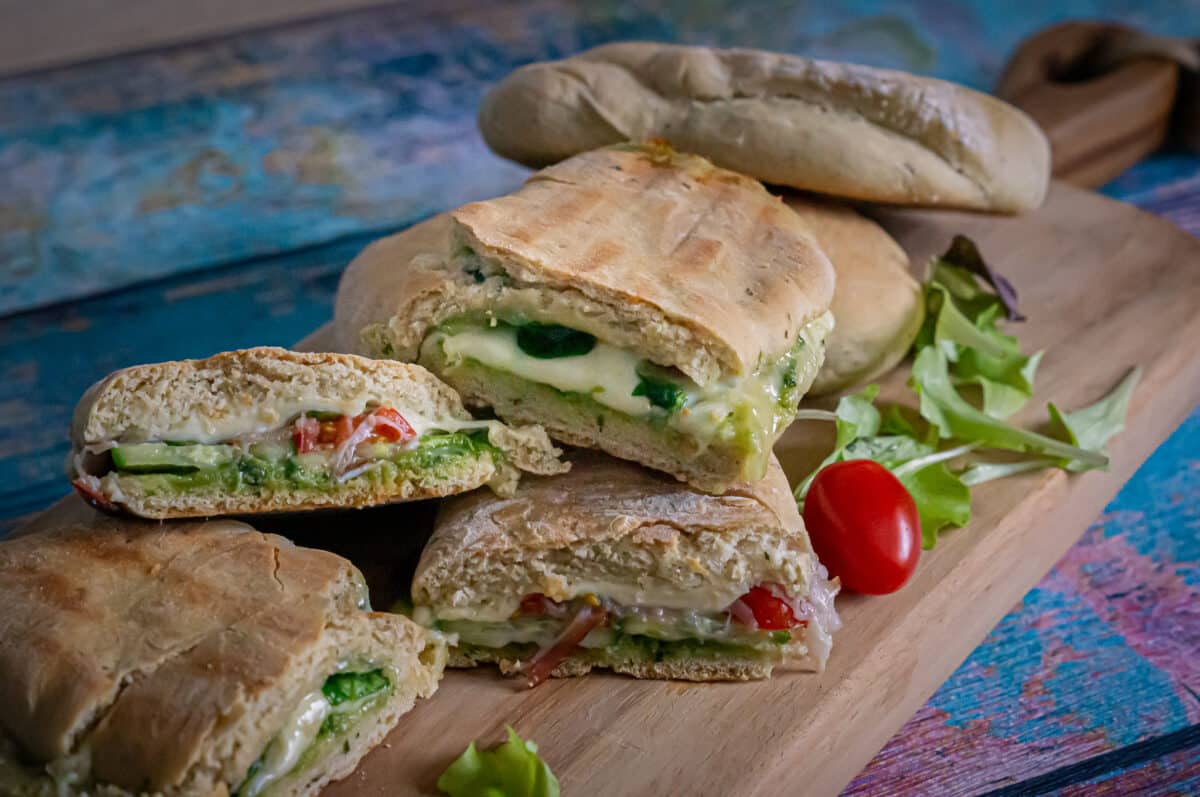 Tomaten im Thermomix® · Saison plus 123 Rezepte 111 Die besten Panini aus dem Thermomix®
