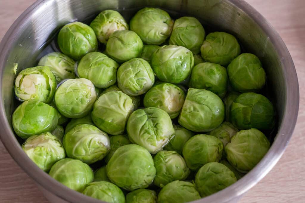 Rosenkohl garen im Thermomix® (25 Min Varoma, Stufe 1) 4 rosenkohl in natronwasser