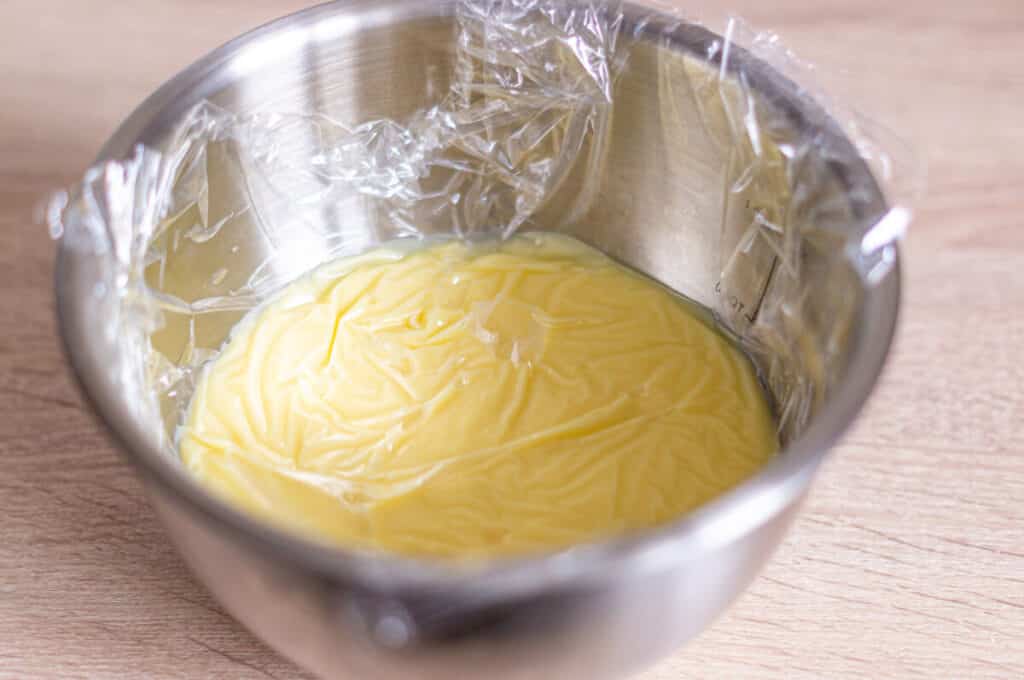 Ofenberliner mit 3 Füllungen aus dem Thermomix® 16 vanillecreme abkuehlen lassen