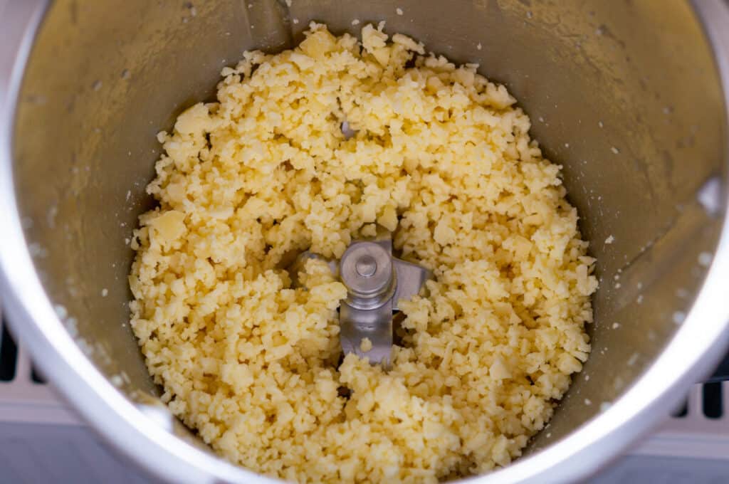 Bärlauch-Knödel aus dem Thermomix® 4 kaese zerkleinern im thermomix