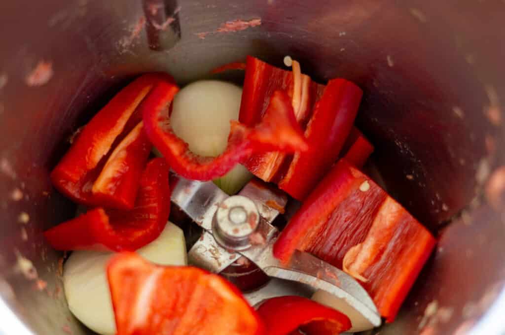 Hackbraten Thermomix®: saftig in 85 Min aus dem Ofen 9 paprika zwiebeln im mixtopf