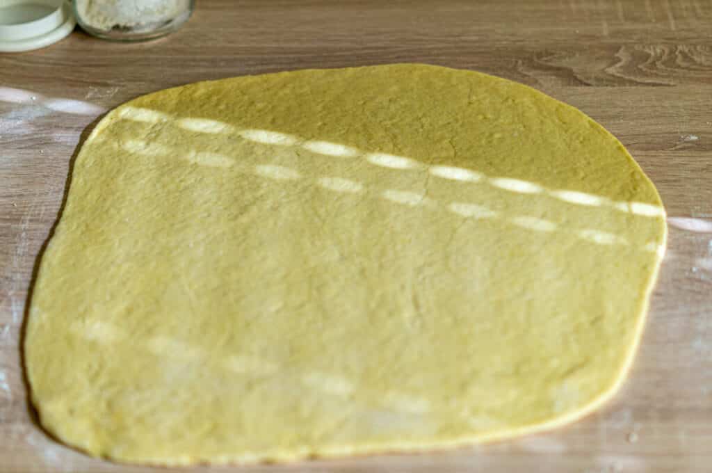 Quark-Öl-Hasen aus dem Thermomix® 9 teig ausrollen