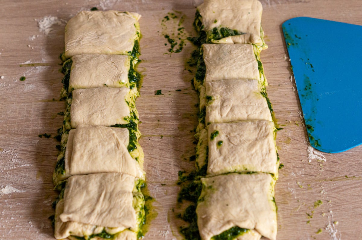 Bärlauch-Brötchen aus dem Thermomix® 11 baerlauchbroetchen gefaltet