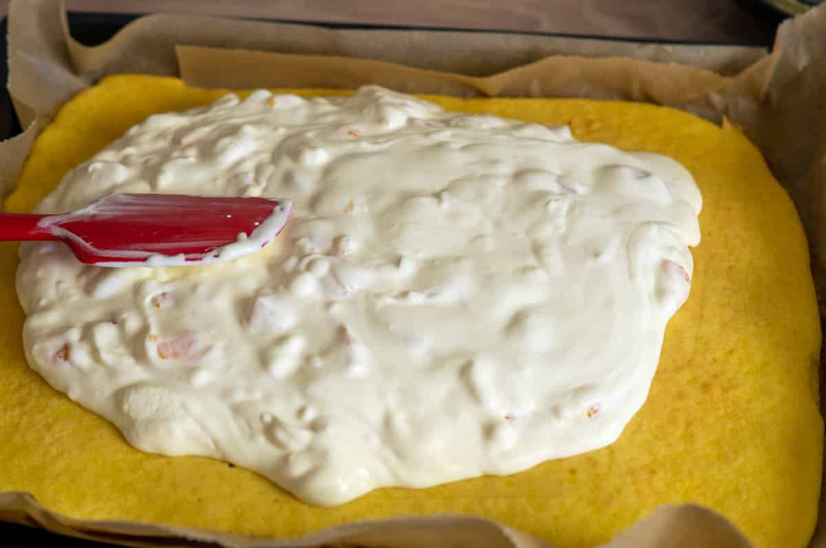 Fanta-Kuchen Thermomix®: Blechkuchen, 60 Min, mit Mandarinen 13 creme auf dem kuchen verteilen