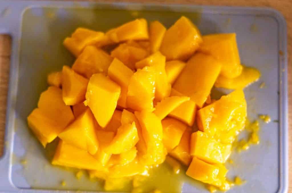 Mango Chutney Thermomix®: süß-scharf im Reife-Fenster 5 mango in stuecke schneiden