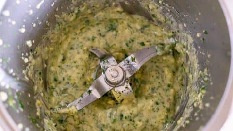 Zitronen-Knoblauch-Fisch Marinade im Thermomix zubereiten