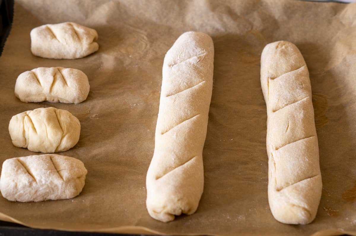 Dinkelbaguette Thermomix®: knusprig, 3 Min Knetzeit 7 dinkelbaguette geformt eingeschnitten backblech