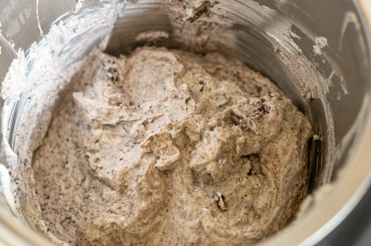 Oreo-Rolle Thermomix: warm rollen verhindert Risse 8 Oreo-Rolle Cremefüllung