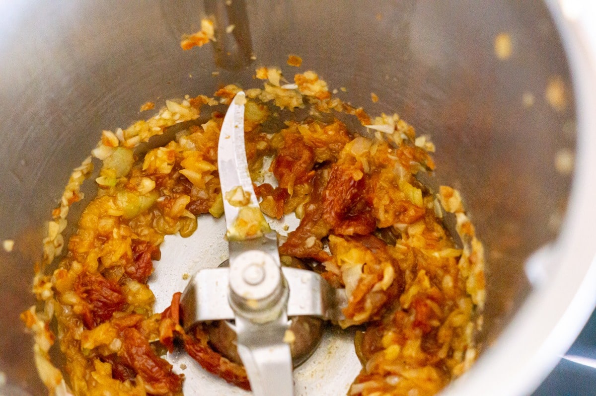 Nudelauflauf Thermomix®: 4 Portionen, 60 Min, 10 knoblauch zwiebel getrocknete tomate angeuenstet