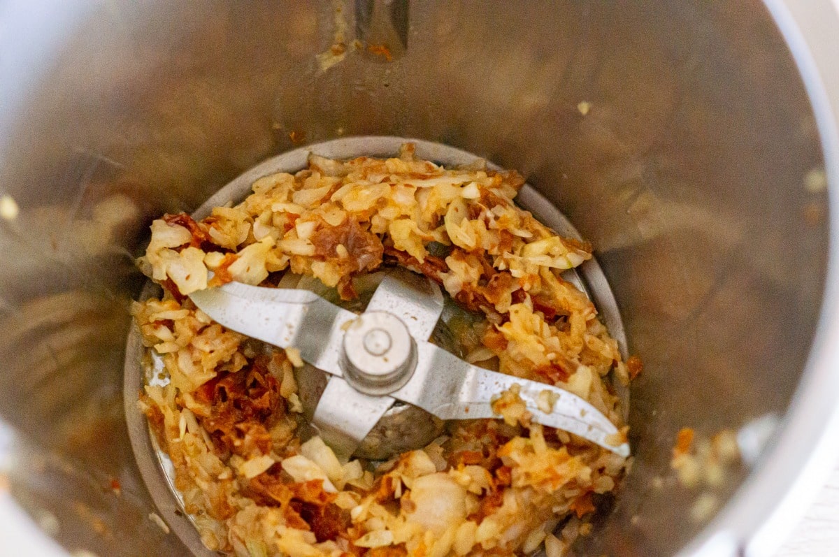 Nudelauflauf Thermomix®: 4 Portionen, 60 Min, 9 zwiebeln knoblauch hacken