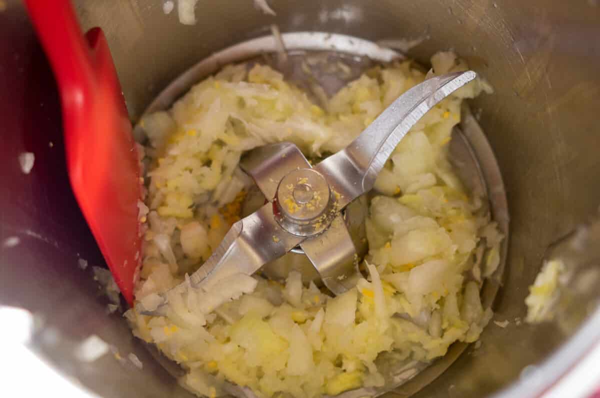 Käse-Lauchsuppe aus dem Thermomix® 5 zwiebel ingwer hacken