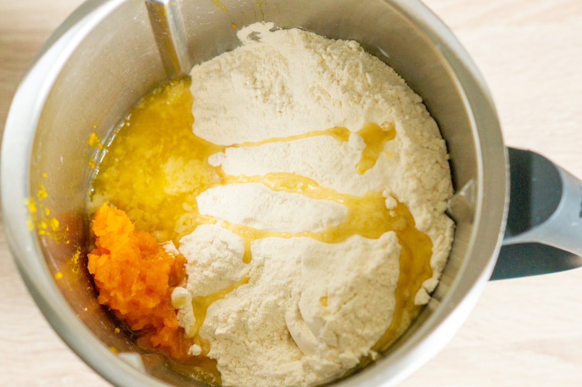 Kürbisbrot Thermomix®: 12 Scheiben, saftig, mit 700 g 8 kuerbis teig