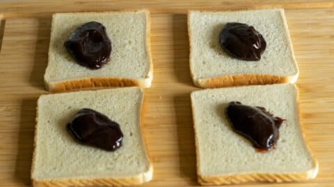 Zwetschgenbavesen Zwetschgenmus auf Toastbrot