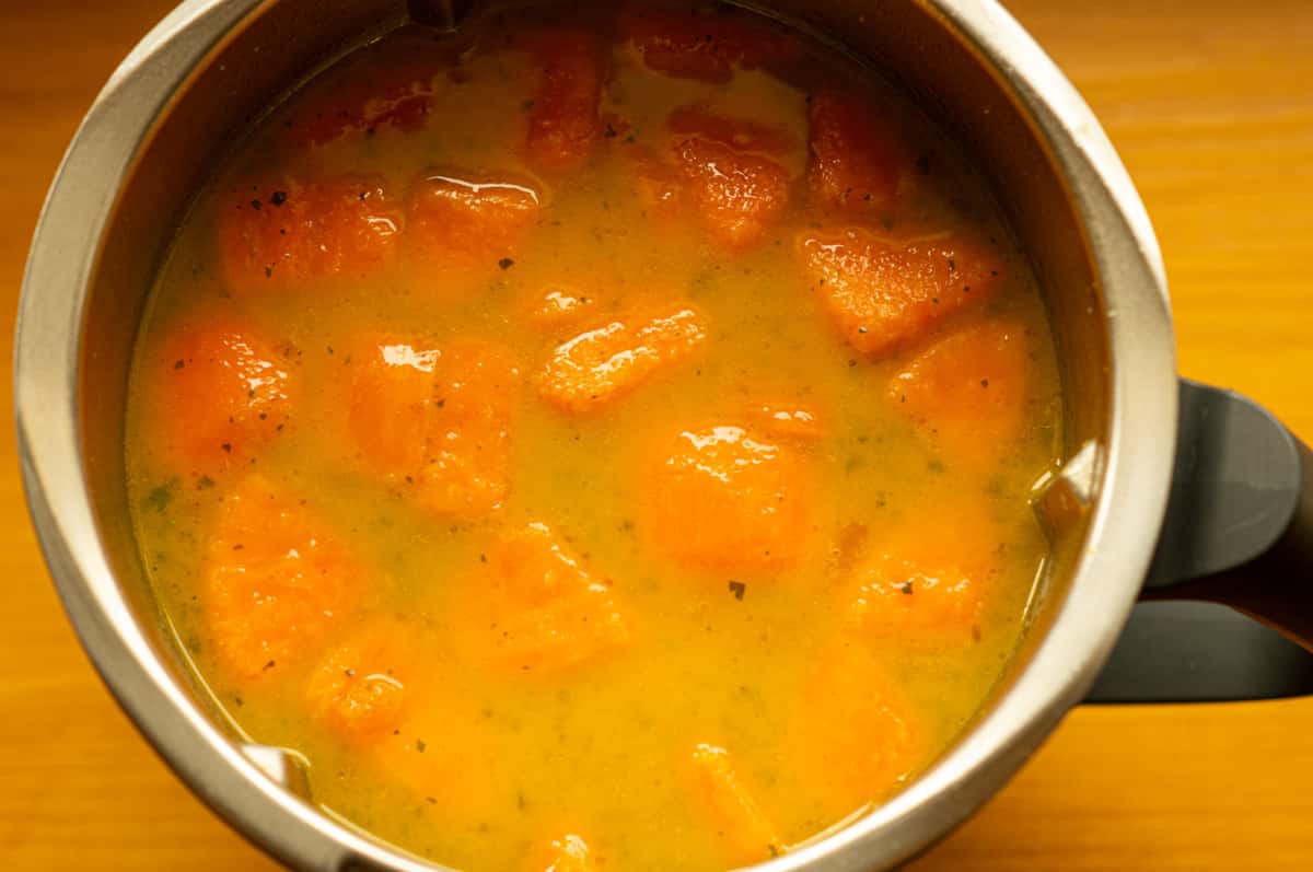 Süßkartoffelsuppe Thermomix: cremig auch ohne Sahne 7 suesskartoffeln kochen