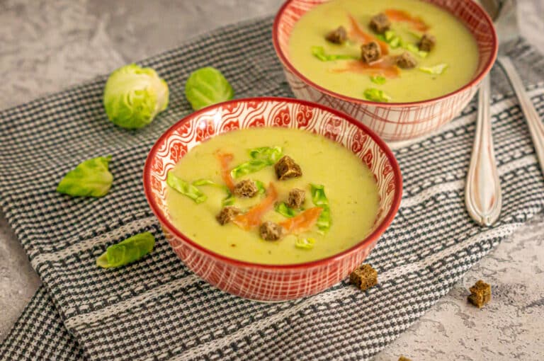 Superschnelle Rosenkohl Suppe aus dem Thermomix®