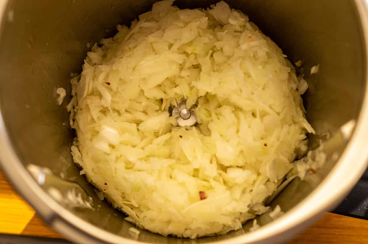 Mini Burger Thermomix®: 20 Stück mit Zwiebel-Chutney 8 zwiebeln hacken