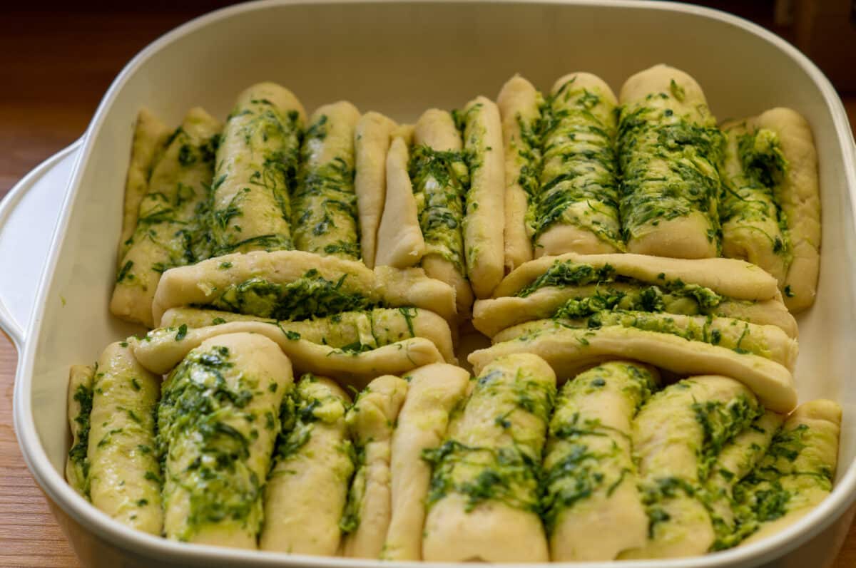 Knoblauch-Faltenbrot Thermomix®: Schicht für Schicht 8 knoblauch faltenbrot gefaltet