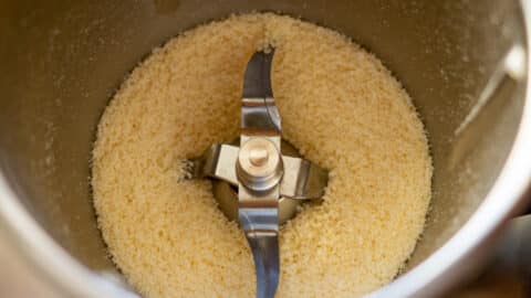 Parmesan gerieben im Thermomix®