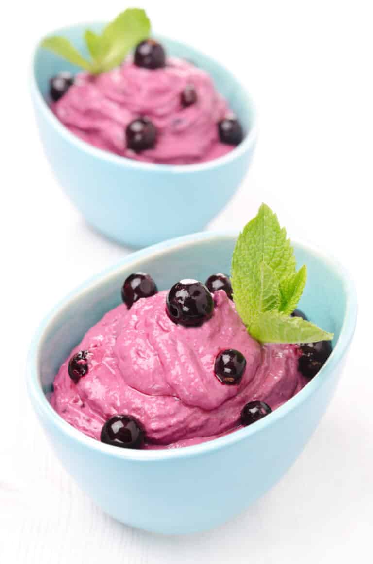 Beeren-Skyr-Eis aus dem Thermomix®