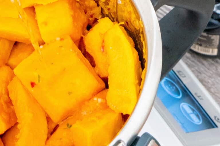 Kürbis garen im Thermomix® Varoma®