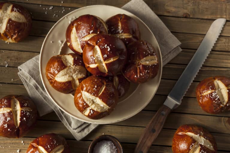 Laugenbrötchen aus dem Thermomix®