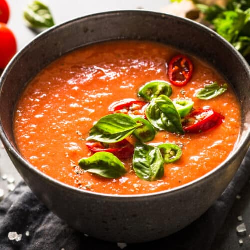 Schnel­le To­ma­ten-Pa­pri­ka-Sup­pe aus dem Thermomix®