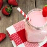 Schneller Erdbeersmoothie mit Quark aus dem Thermomix®