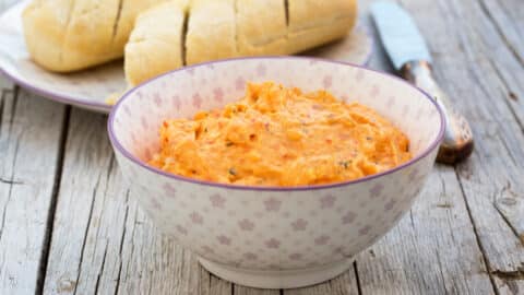 Schnel­ler To­ma­ten-Feta-Dip aus dem Thermomix®