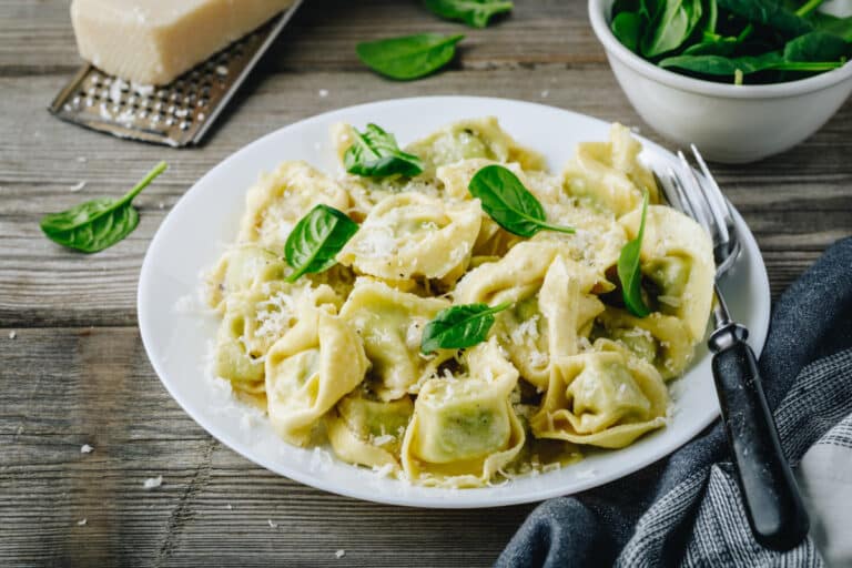 Tortellini in Sahnesoße aus dem Thermomix®