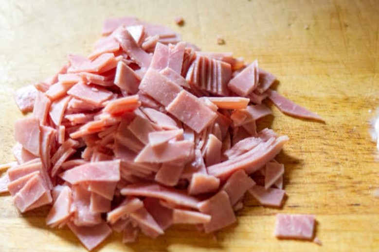 Schnelle Brokkoli-Schinken-Nudeln aus dem Thermomix® 7 Kochschinken schneiden