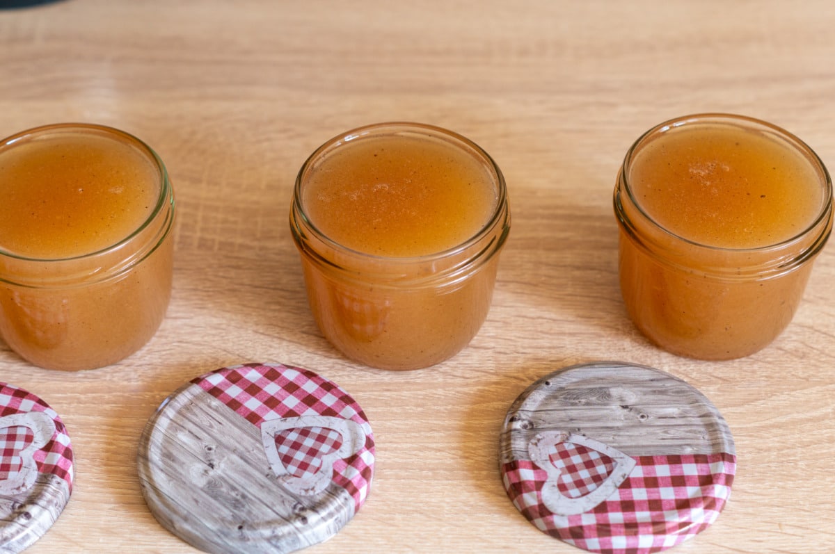 Quittengelee Thermomix® (4 Gläser, 3:1, 110 Min) 12 quittengelee abfuellen