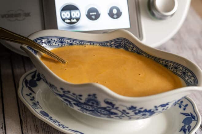 Rahmsoße aus dem Thermomix® • in 20 Minuten