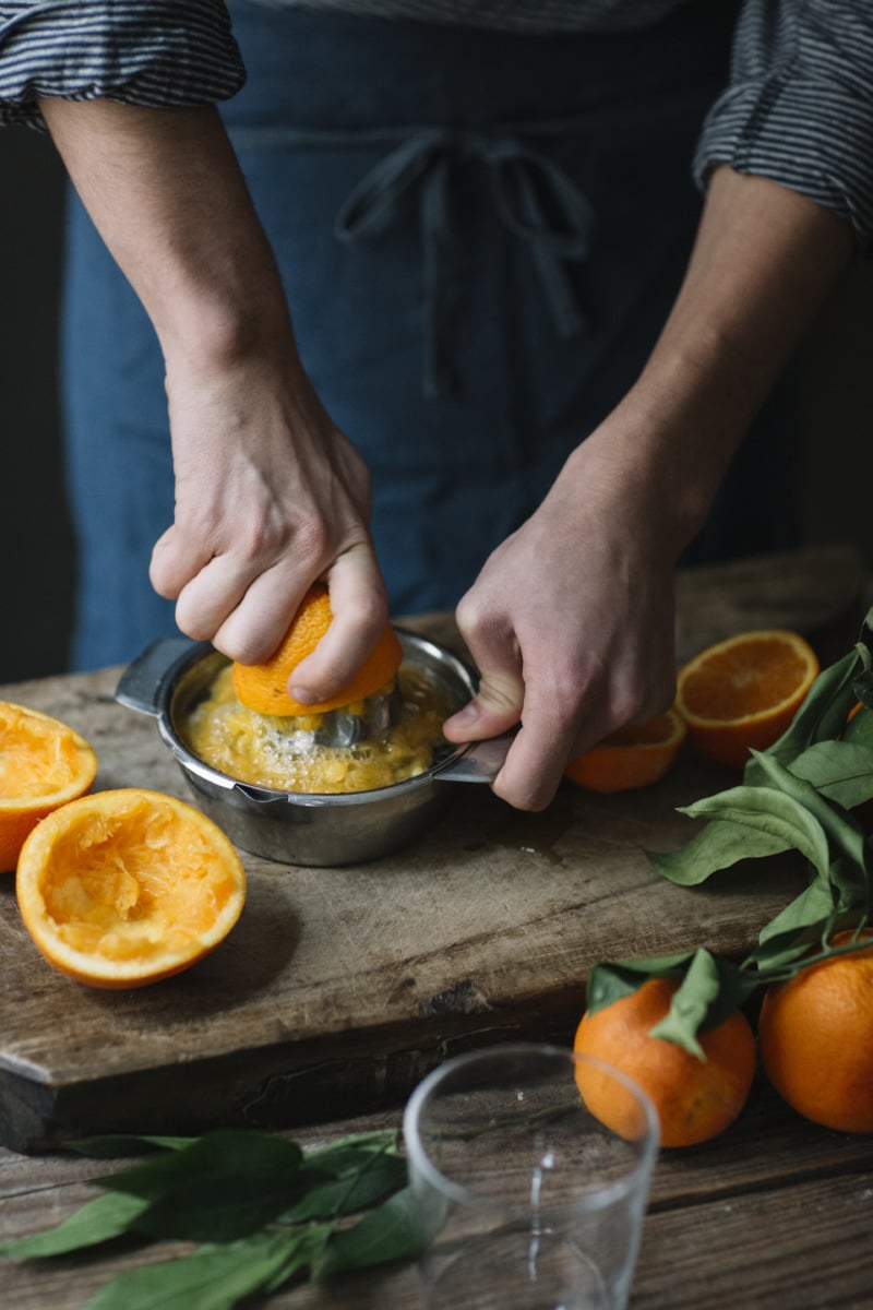 Glühweinlikör Thermomix®: 1 Liter, 20 Min, mit Wodka + Gewürzen 5 orange auspressen