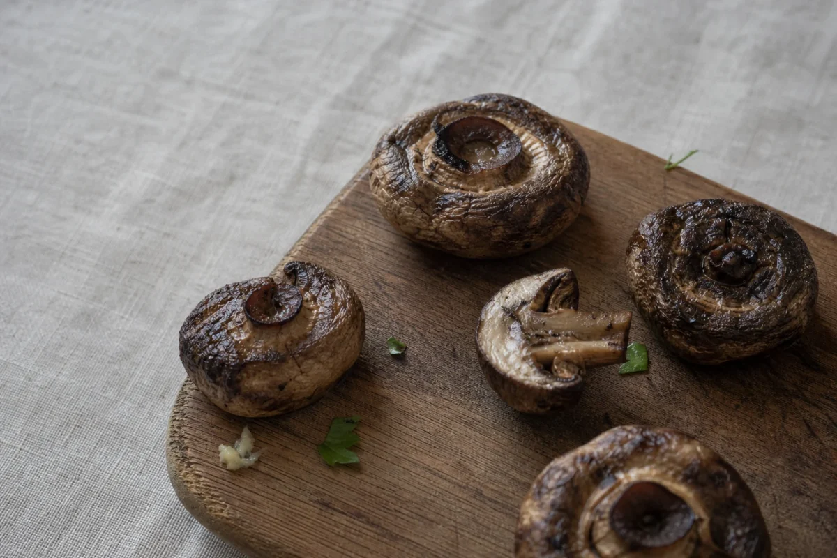 Champignons aus dem Thermomix® und der Heißluftfritteuse 1 Champignons aus dem Thermomix® und der Heißluftfritteuse
