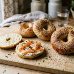 Selbst gebackene Bagels aus dem Thermomix® mit Frischkäse und Lachs